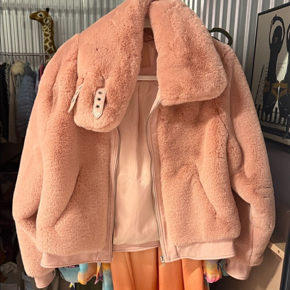 Women's Pink Faux Fur Jacket BLANK NYC - Medium Super Soft Winter Jacket - NWOT